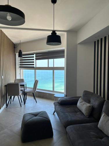 Gallery image of Beachfront apartment in Bat Yam