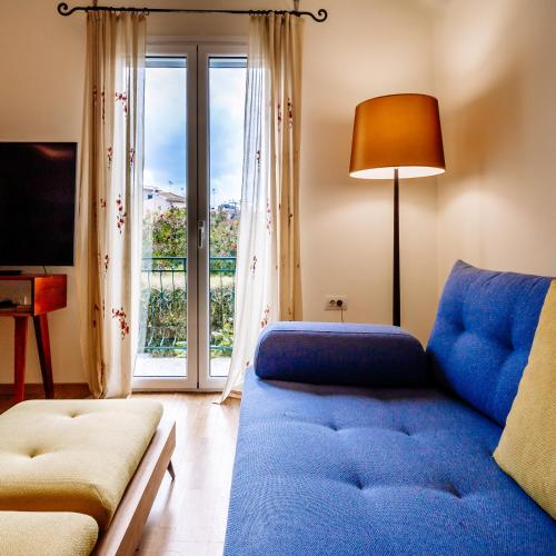 Deviazi 4 - Charming Apartment for 2 in the Heart of the City-5 Minutes from the beach