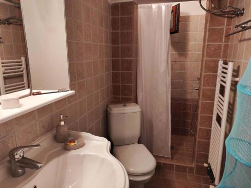 Beach Front Apartment in Pefkochori