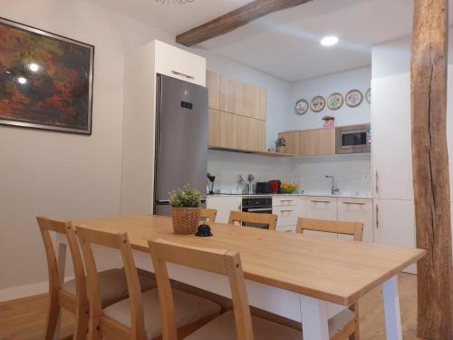 Kuchyň nebo kuchyňský kout v ubytování Habitación en apartamento con zonas comunes compartida H1