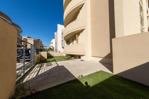 Gallery image of Beachfront Haven Sleeps 8 maximum 9 Sea Views terrace and high speed Wi-Fi in Roseto degli Abruzzi