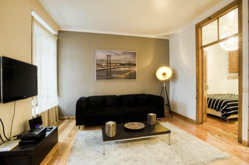 BmyGuest - Bairro Alto Charming Apartment