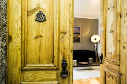 BmyGuest - Bairro Alto Charming Apartment