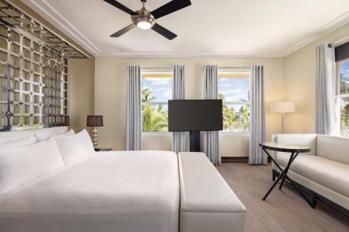 Waldorf Towers South Beach Image