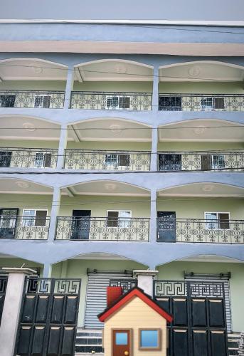 Fotografie z fotogalerie ubytování The Gulch v destinaci Douala