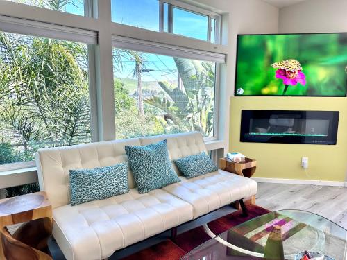 Χώρος καθιστικού στο Luxury Suite with Views - San Rafael, Gateway to SF & Wine Country