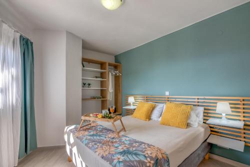 Katil atau katil-katil dalam bilik di Georgia Vicky Studios & Apartments