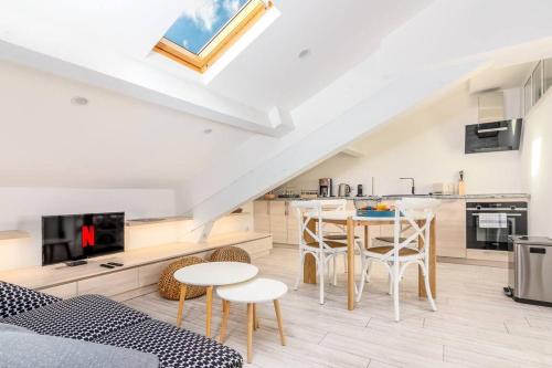 Luxury 3 Bd Aptment with Sea view photo 16