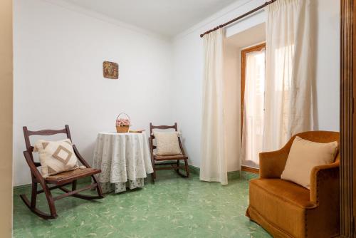 Гостиная зона в Townhouse Can Bregat
