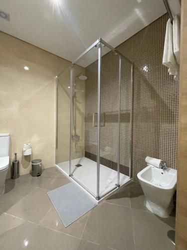 Ένα μπάνιο στο Fátima Apartment - 1min Santuário