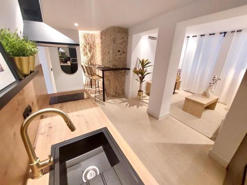 HELEARON SUITE