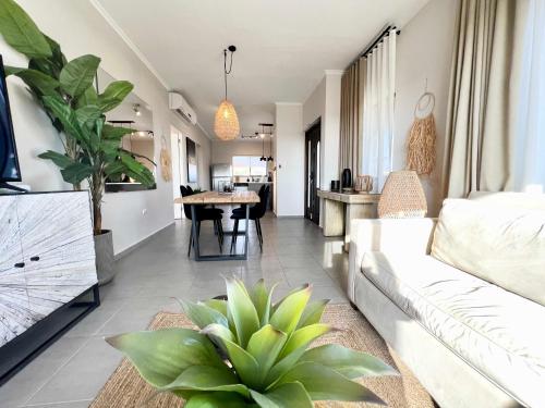 Ruang duduk di Gold Coast Aruba - Aurum Collection