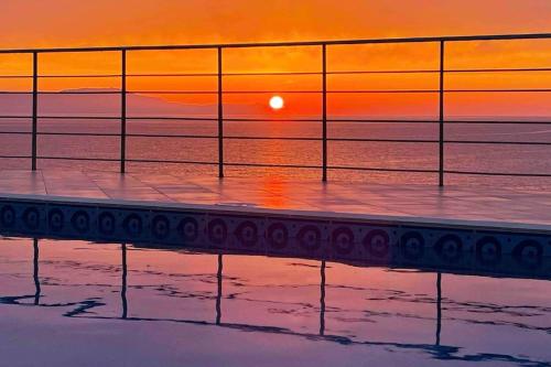 What a View Villa - Panoramic Sea View, Stunning Sunsets & Pool