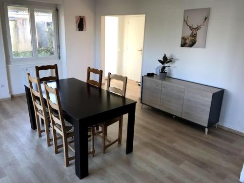 Zdjęcie z galerii obiektu Cocon familial dans le Pays Bigouden ! w mieście Plonéour-Lanvern
