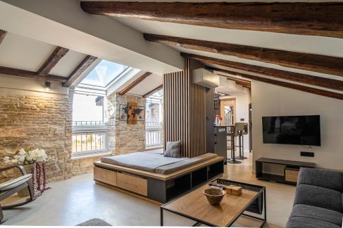 Castropola Views with private parking