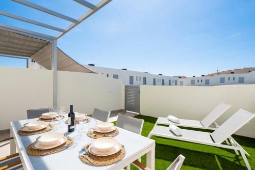 MEDANO4YOU Beachwalk Holiday Home