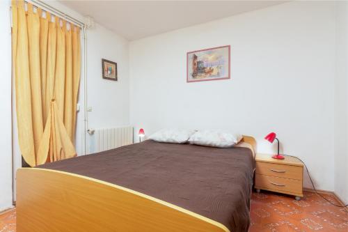 Apartments with parking space Valbandon, Fazana - 7352