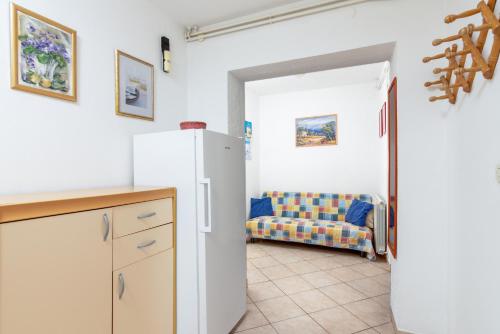 Apartments with parking space Valbandon, Fazana - 7352
