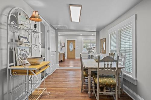 Fotografie z fotogalerie ubytování Conch's Point Cottage home v destinaci Morehead City