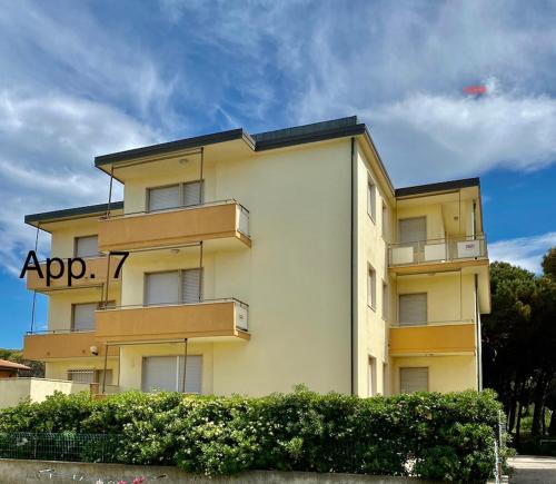 Foto dalla galleria di Il Pinolo 2 a Marina di Cecina