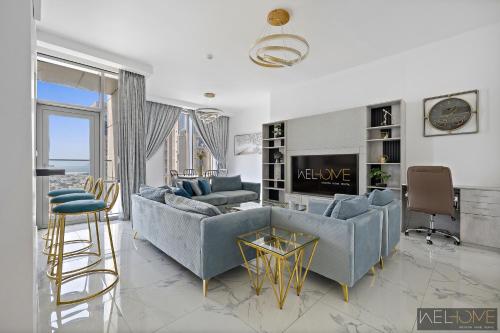 WelHome – Luxury Canal-Side Apartment in Al Habtoor City