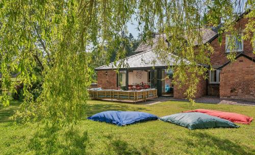 Taman di luar Finest Retreats - Fox and Hare
