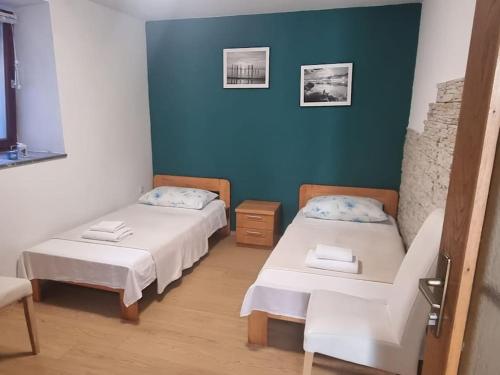 Evala Apartment