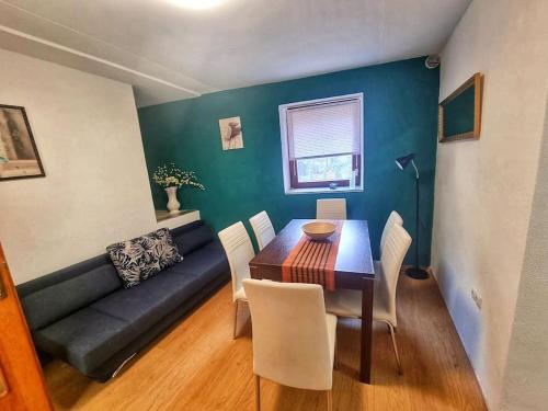 Evala Apartment