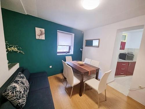 Evala Apartment