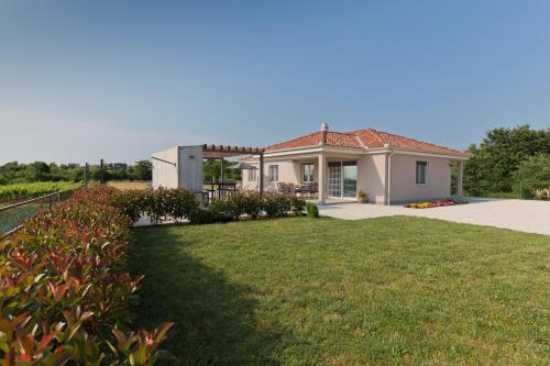 Villa LeMi photo 3