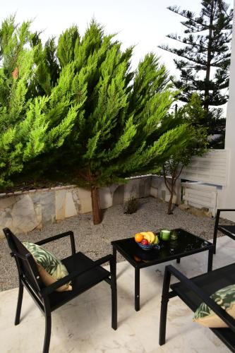 Jasmine Garden - Green Yard