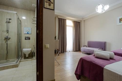 Koupelna v ubytování Daisi Sunset Hotel