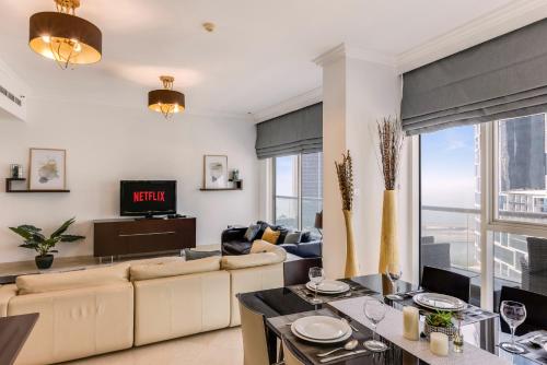 Gallery image of VayK - Modern Four Bedroom with Sea View in Dubai Marina in Dubai