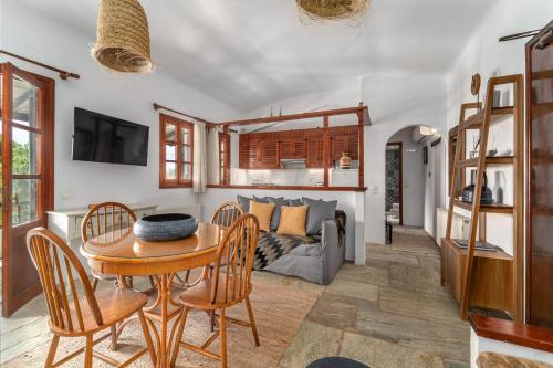 Gallery image of Margi House in Skiathos Town