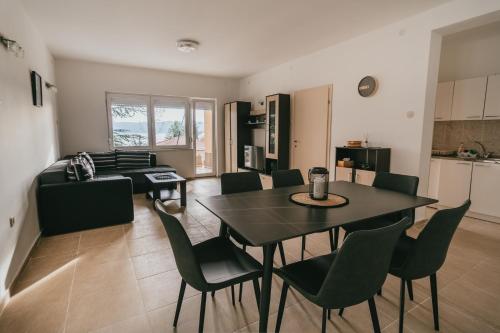 Kuchyň nebo kuchyňský kout v ubytování Villa Pandora