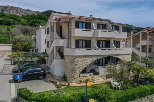 Rooms & Apartments Jadranka