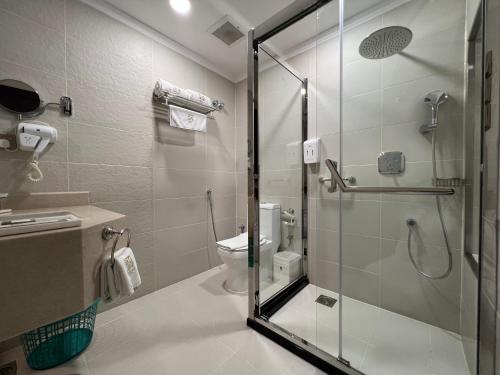 Remaj Hotelにあるバスルーム