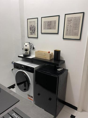 Kuchyň nebo kuchyňský kout v ubytování Casa vacanza in centro “La Mongolfiera” C.mare di Stabia