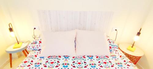 Cama o camas de una habitación en Apartamento Tres Carabelas II, AC, Wifi, Parking