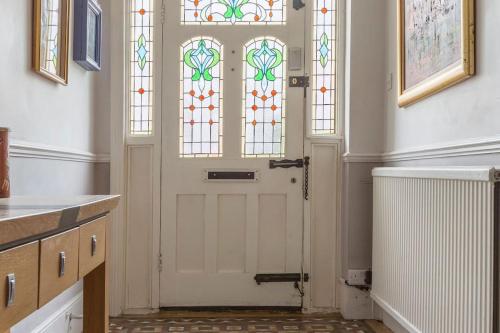 Galeriebild der Unterkunft Modern Private Studio Room in London