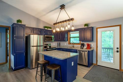 Fotografie z fotogalerie ubytování Coyote Crossing Hot Tub Arcade Games v destinaci Pigeon Forge