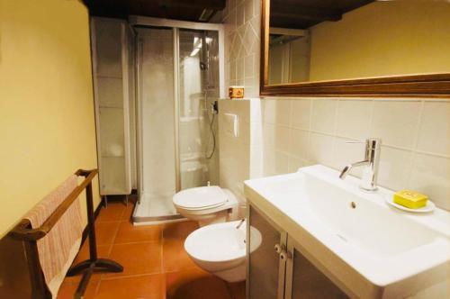 Et badeværelse på Casa La Corte