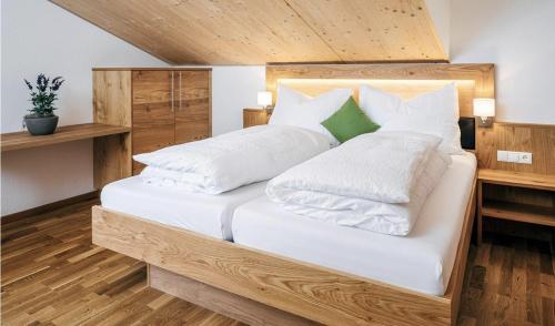 Postel nebo postele na pokoji v ubytování Nowders Zimmer