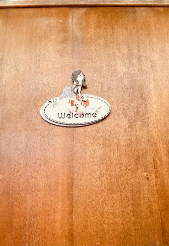 a skateboard on top of a wooden table at Lo Chalet del Relax in Carrara