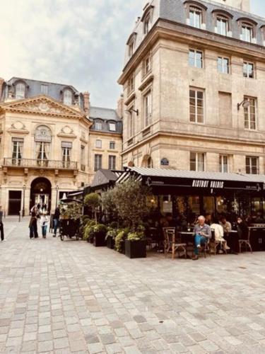 ENJOY PARIS