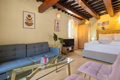 Ydragogeio Rooms Old Town