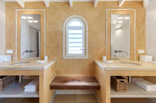 Bilik mandi di Villa Casa Cervo