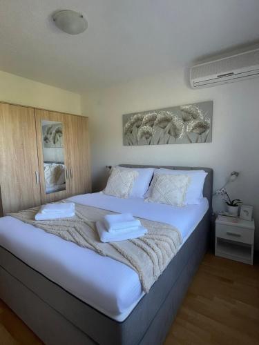 Apartments with parking space Seline, Paklenica - 21261