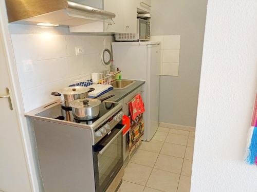 Photo de la galerie de l'établissement Charmant T2 cabine à Sète avec loggia et parking privé - FR-1-338-450, à Sète