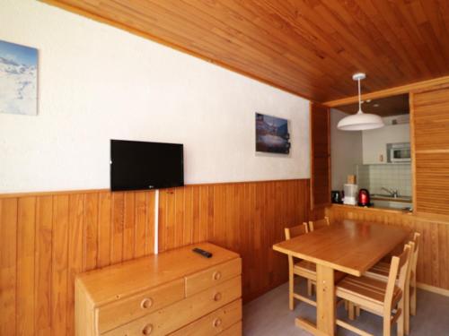 Studio Confortable avec Balcon, Près des Pistes et Commerces